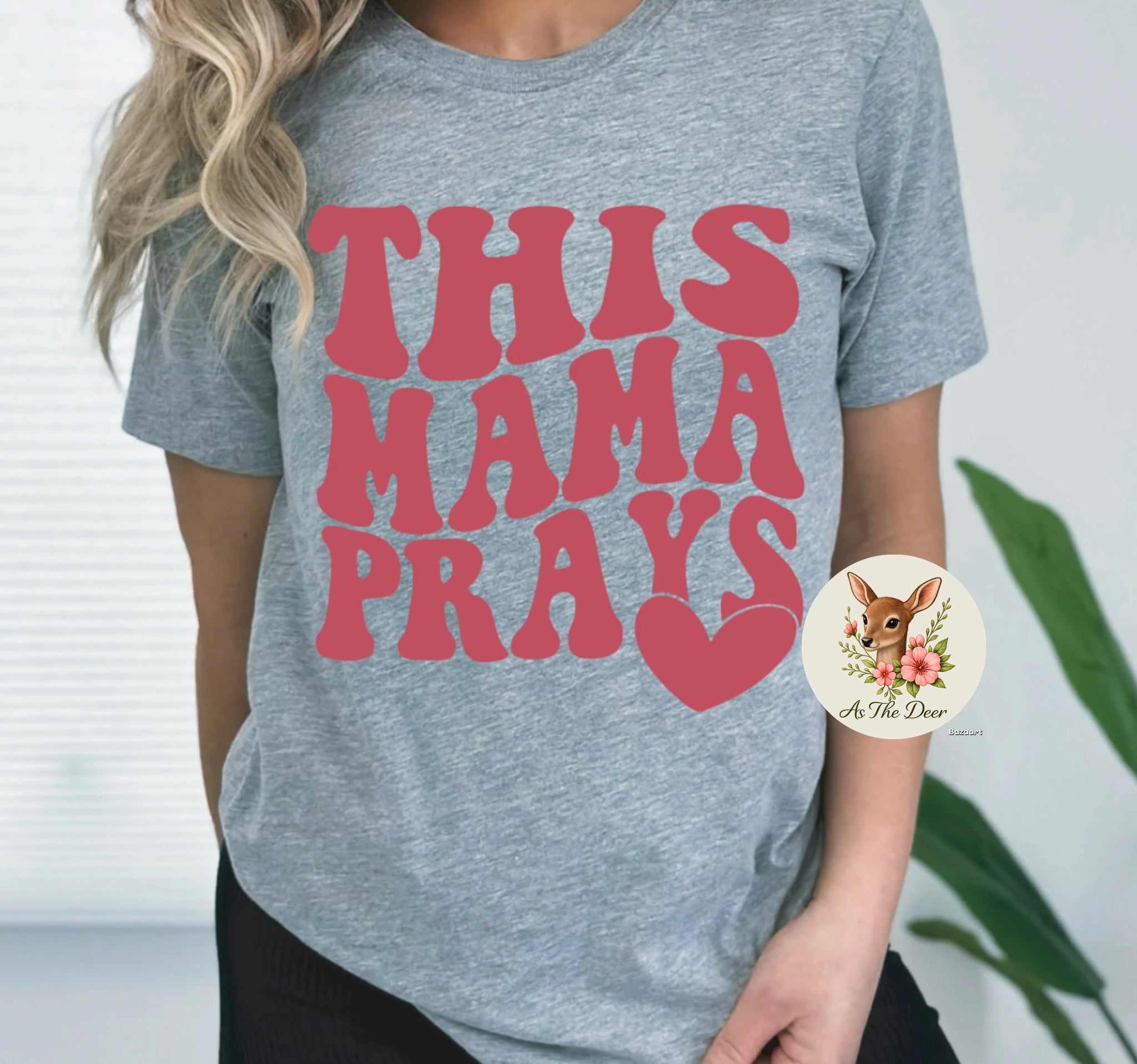 This Mama Prays T-Shirt